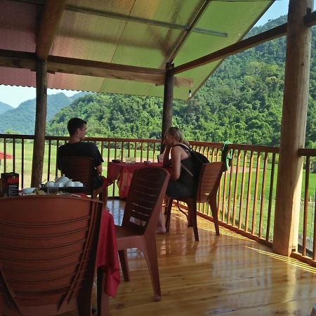 Tran Xuan Homestay Ba Be Village Buitenkant foto