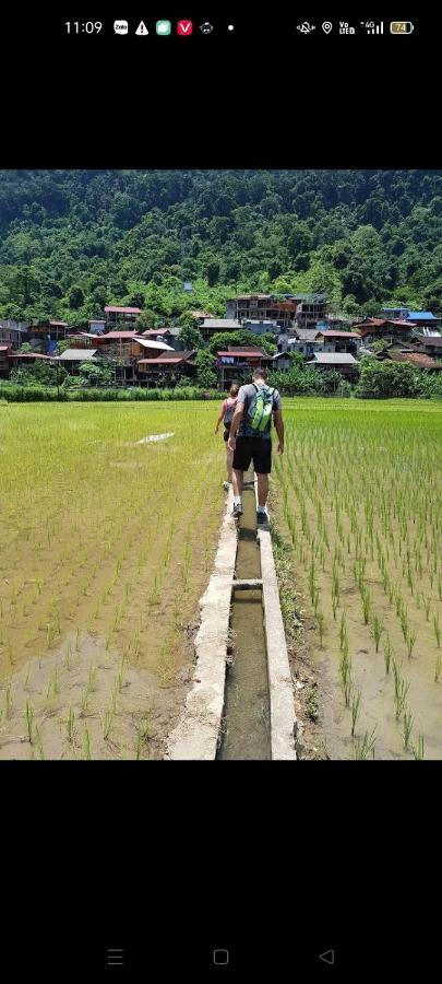 Tran Xuan Homestay Ba Be Village Buitenkant foto