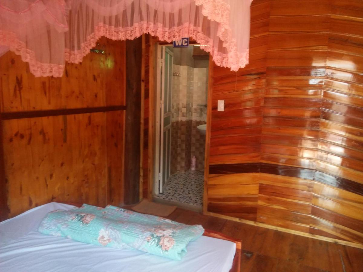 Tran Xuan Homestay Ba Be Village Buitenkant foto