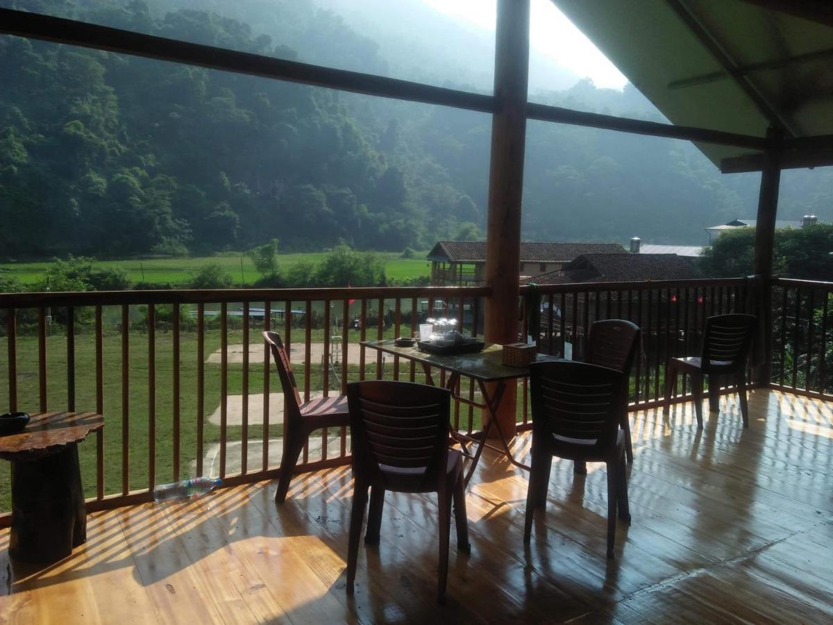 Tran Xuan Homestay Ba Be Village Buitenkant foto