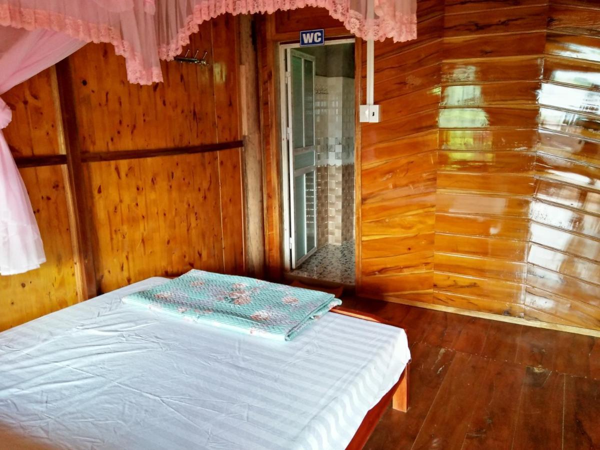 Tran Xuan Homestay Ba Be Village Buitenkant foto