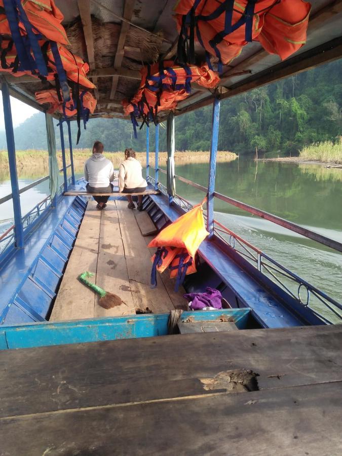 Tran Xuan Homestay Ba Be Village Buitenkant foto